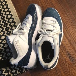 Jordan 11 Low Blue Snakeskins